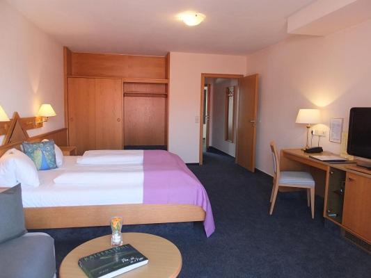 Tiptop Garni Pfauen Hotel 3*