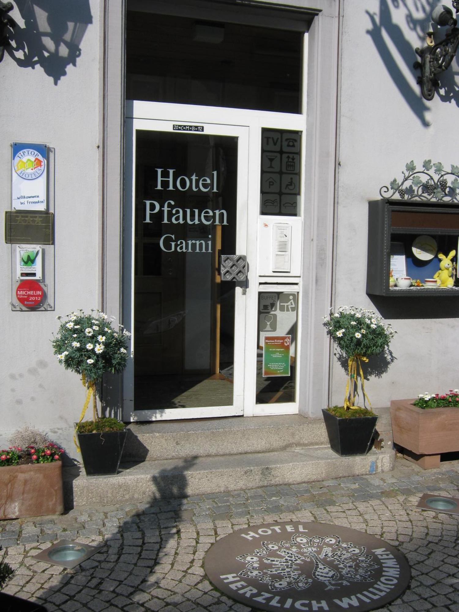 Tiptop Garni Pfauen Endingen am Kaiserstuhl